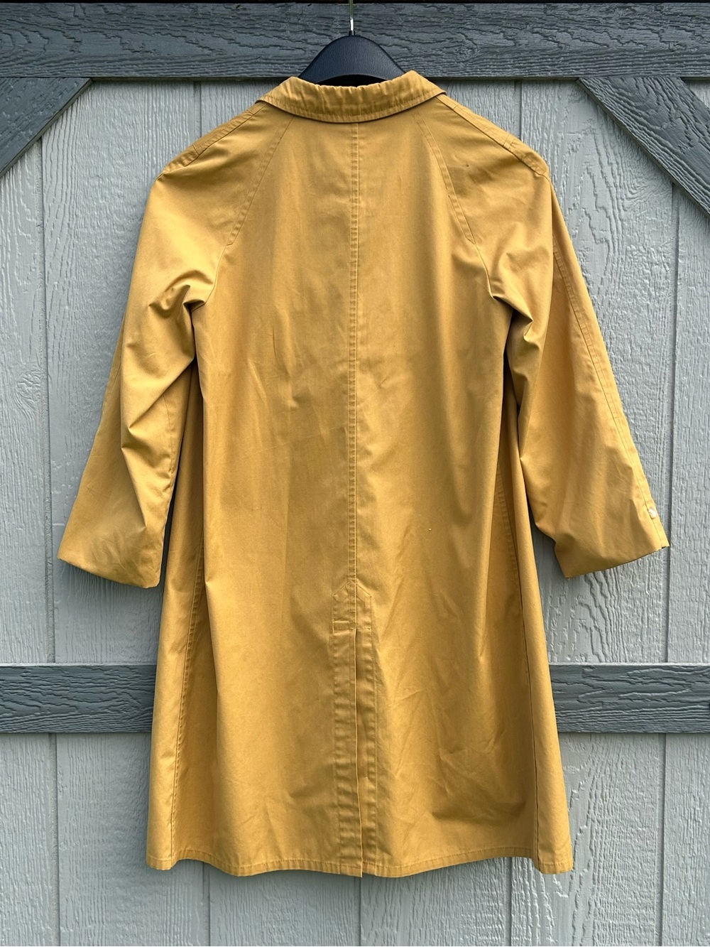 Vintage 1970s Rainfair Yellow Rain Jacket — Distressed, Unique Classic - Picture 6 of 16